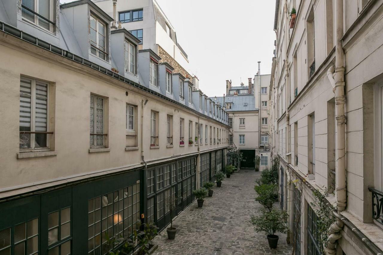 Charmant studio neuf proche des Invalides  Apartamento París Exterior foto